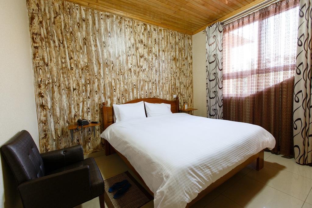 The Garden Place Hotel Ruhengeri Room photo